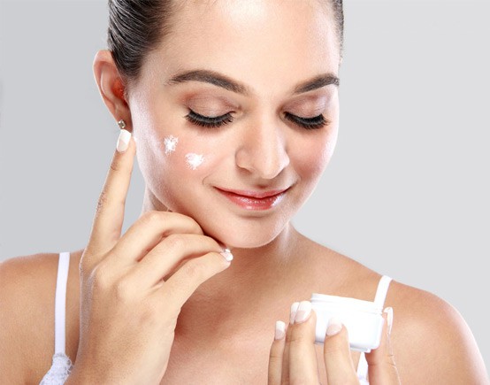 Antyoksydanty w kosmetykach – jak wpływają na skórę? 